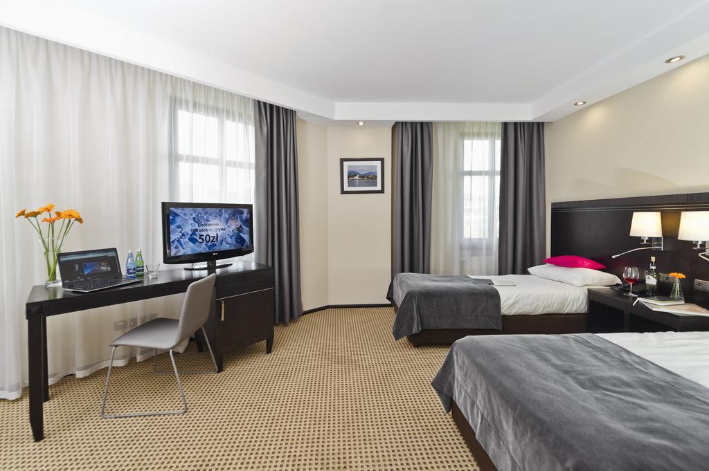 Hotel Fado Spa & Restaurant Swidnica  Room photo