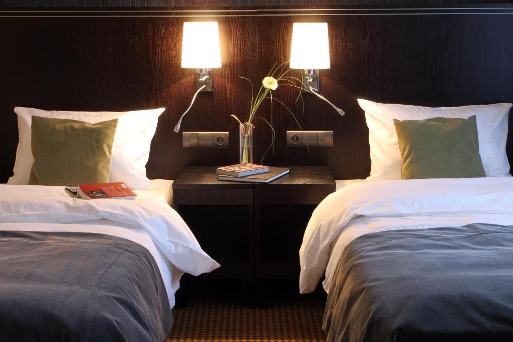 Hotel Fado Spa & Restaurant Swidnica  Room photo