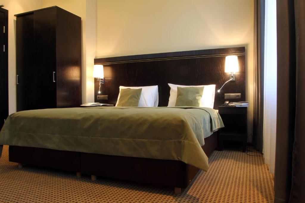 Hotel Fado Spa & Restaurant Swidnica  Room photo